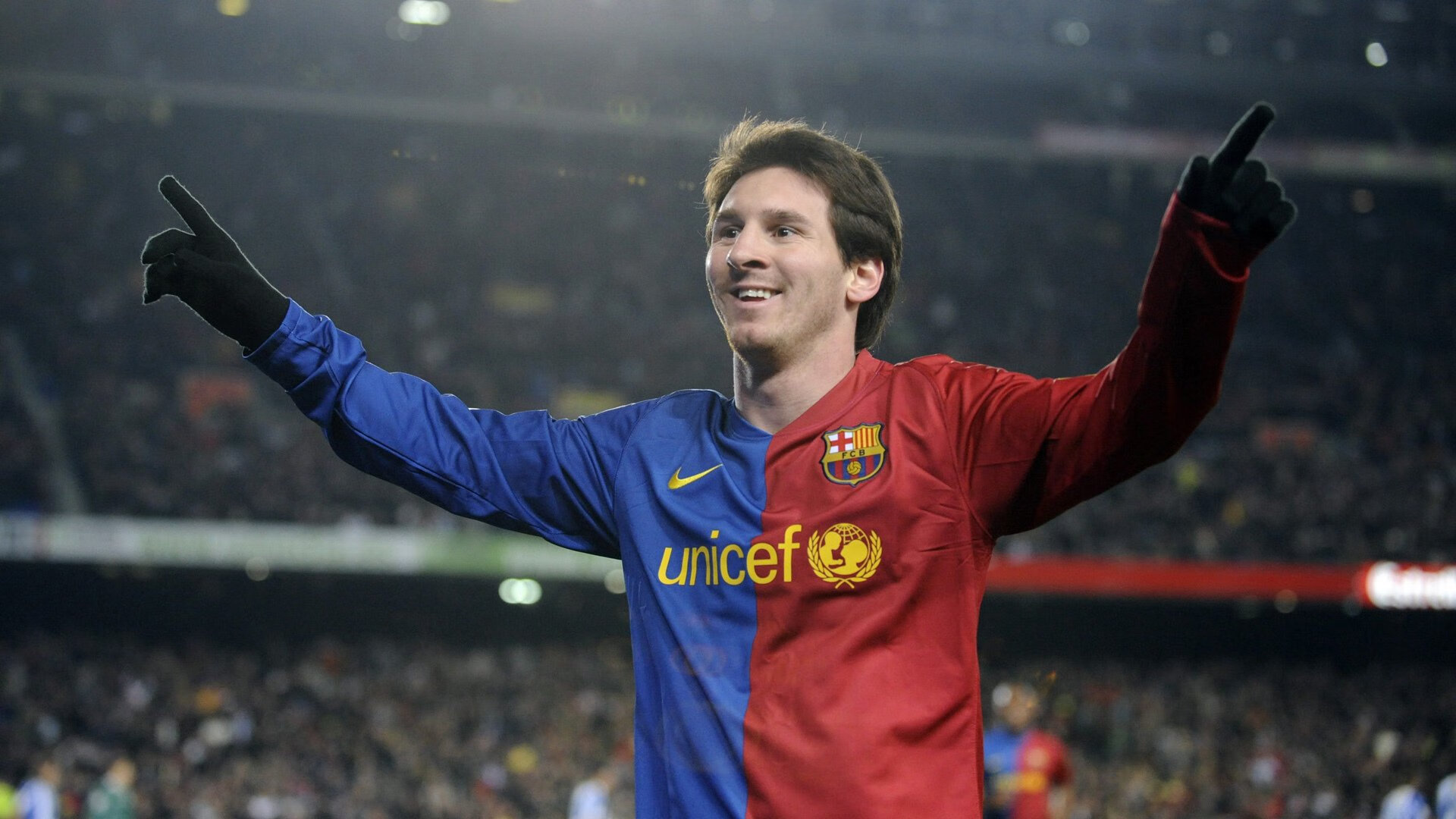 开云APP-德布劳内40分钟激战老鹰单刀错失，阿斯顿维拉造点未果惊魂一刻